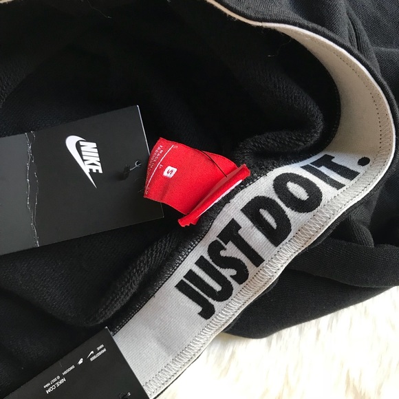 Nike Black Cropped Fleece Sweatpants - Picture 6 of 6